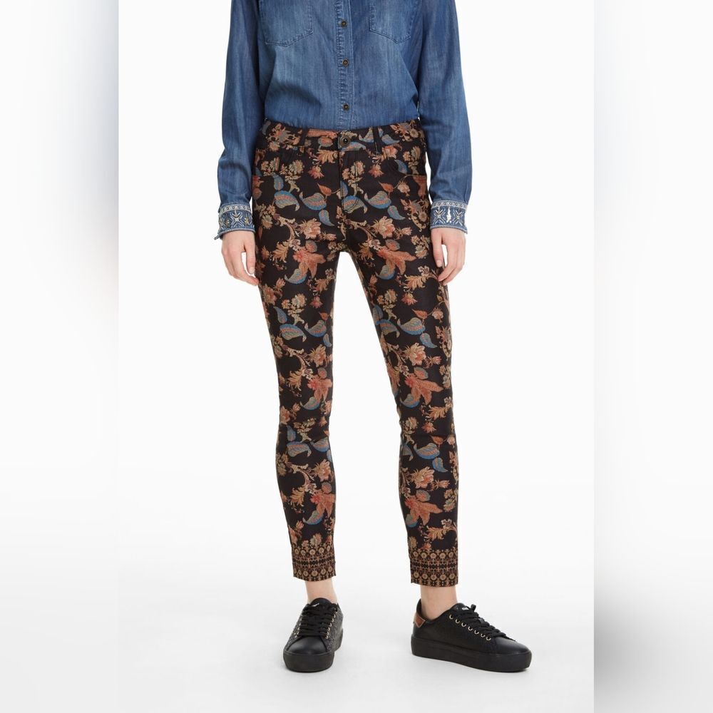 Desigual Exotic Cropped Jeans Size 46/14